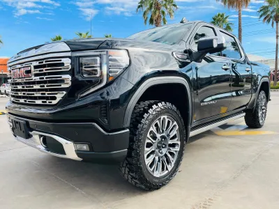 GMC Sierra Denali