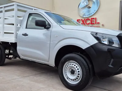 Nissan NP300