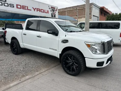 Nissan Titan 2017