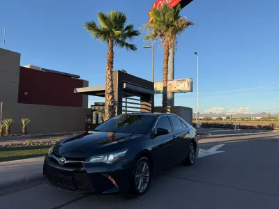Toyota Camry 2016